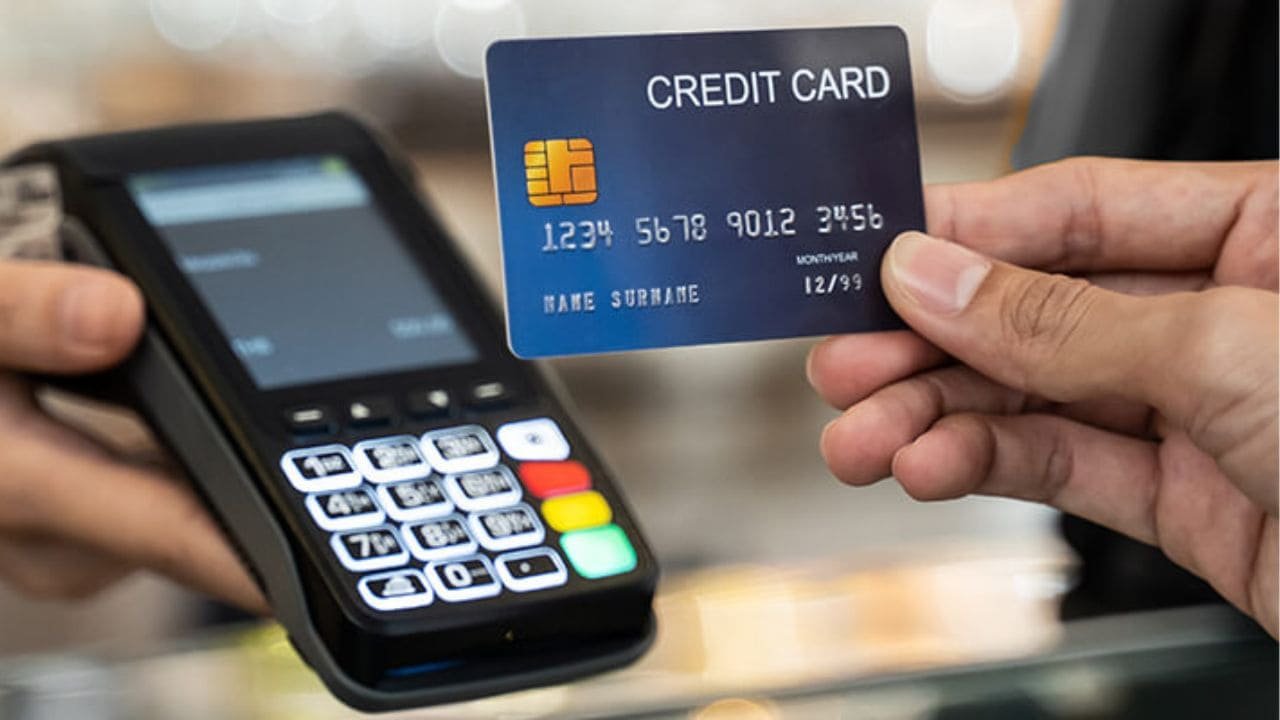 इन 3 तरीकों से जरूरत के टाइम भर सकते हैं एक क्रेडिट कार्ड से दूसरे क्रेडिट कार्ड का बिल