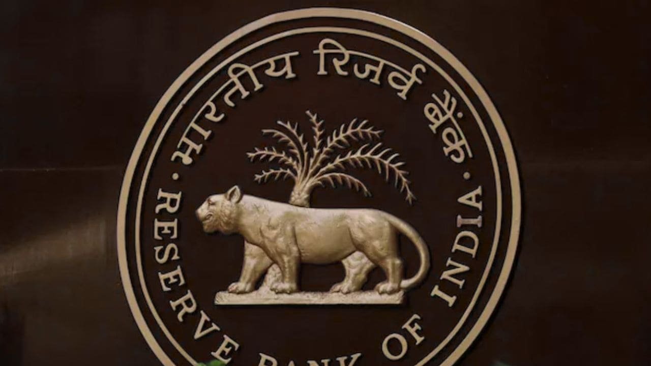 Bank Holiday 2025: 12 से 26 जनवरी के बीच इतने दिन नहीं खुलेंगे बैंक, देखें बैंक की छुट्टियों की लिस्ट