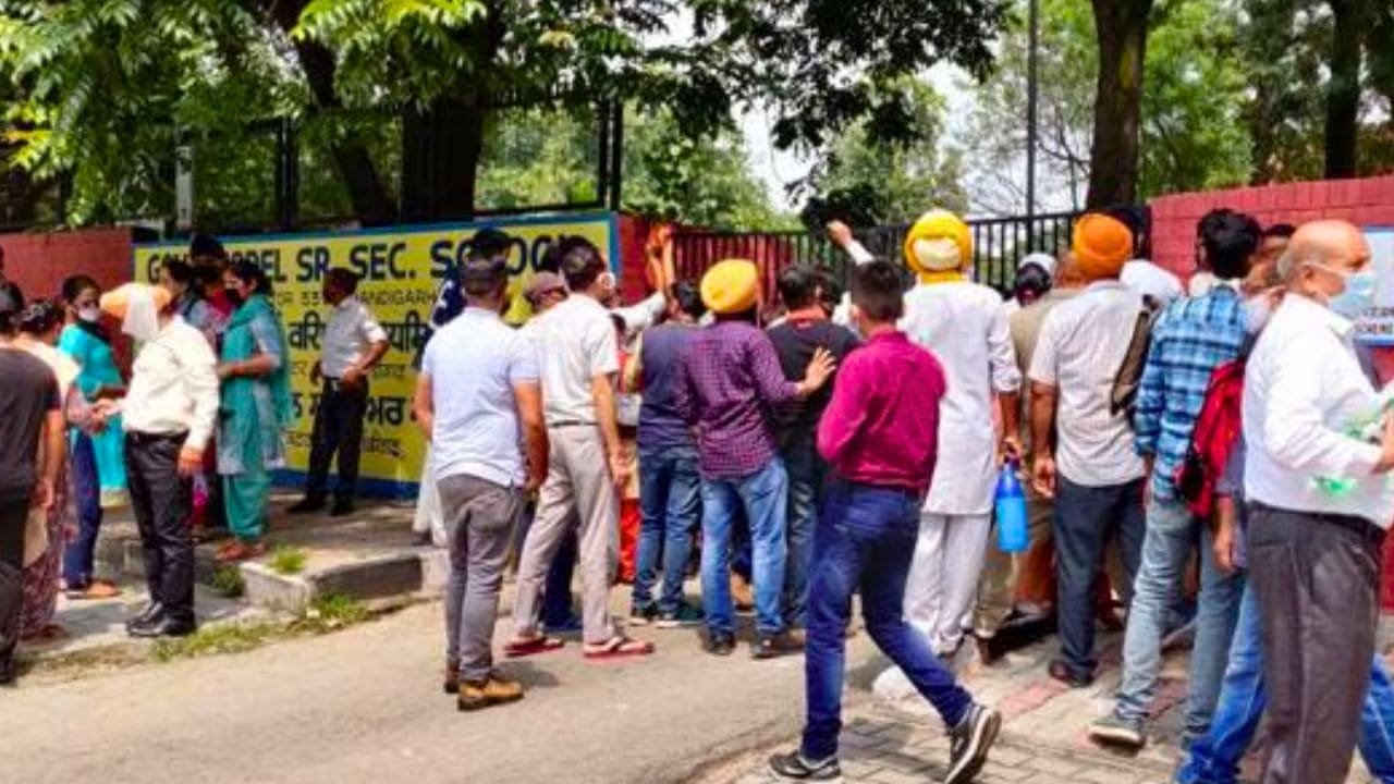 Rajasthan 4th Grade Vacancy: राजस्थान में इस चतुर्थ श्रेणी कर्मचारी भर्ती को किया रद्द, फॉर्म भरने वालों की फीस रिफंड