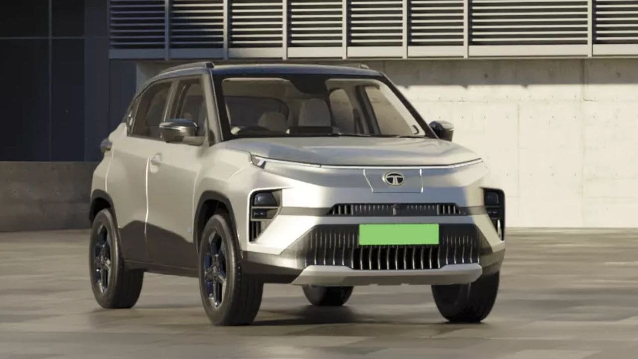 Tata की इस EV पर मिल रहा ₹70000 तक का डिस्काउंट, मिलेगी 400+ किलोमीटर की रेंज