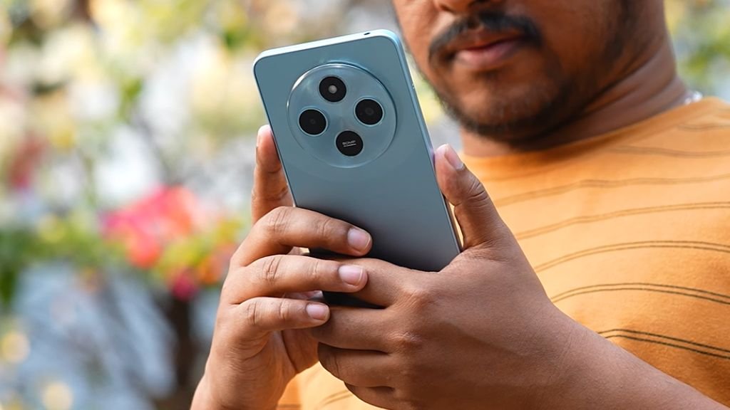 3 मार्च को 10,000 रुपये से कम कीमत में आ रहा है यह तगड़ा 5G स्मार्टफोन, फीचर्स जानकार हो जाएंगे दंग