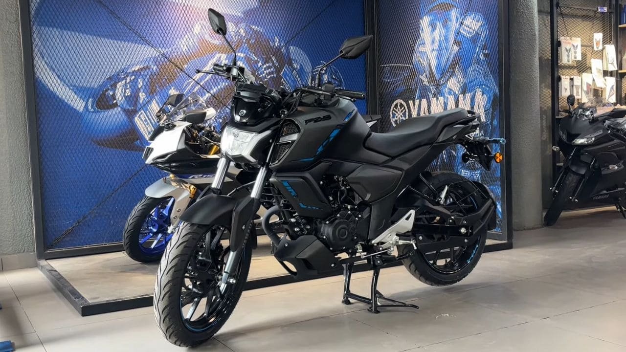 TVS Apache को टक्कर देने लॉन्च हुई यामाहा FZ-S Fi 2025, इन स्मार्ट फीचर्स से है लैस